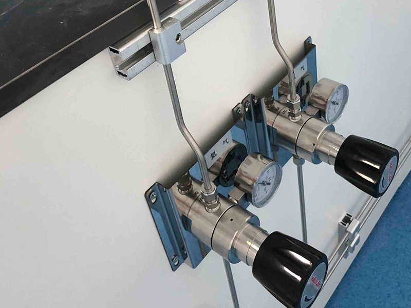 Laboratory Gas Piping Installation Standards and Safety Checks