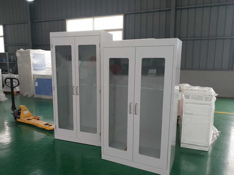 шкафы для лабораторной посуды