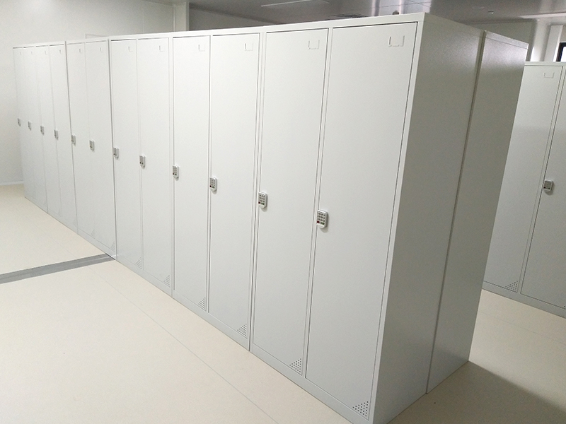 ergonomic laboratory lockers