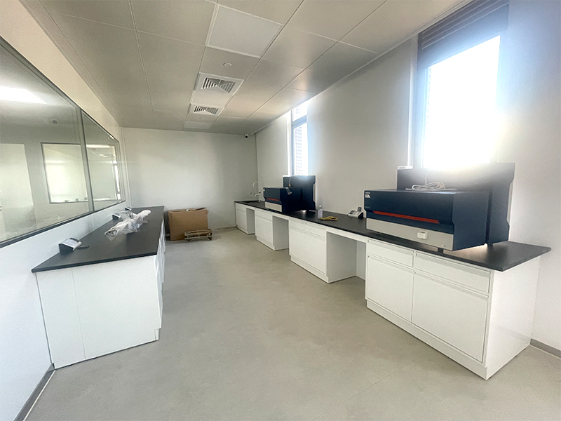 all-steel laboratory table