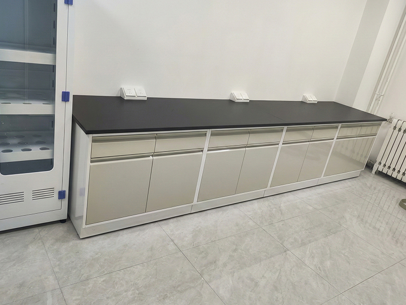 full steel laboratory bench