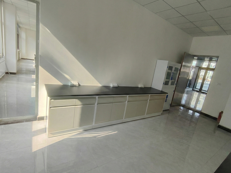 full steel laboratory bench