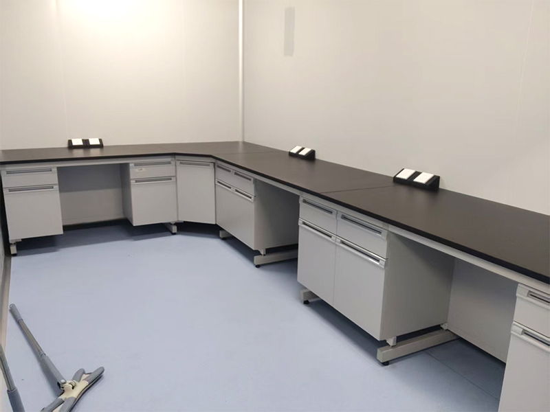 HJSLab Steel-Wood Lab Bench for Pharma QC Lab in Russia